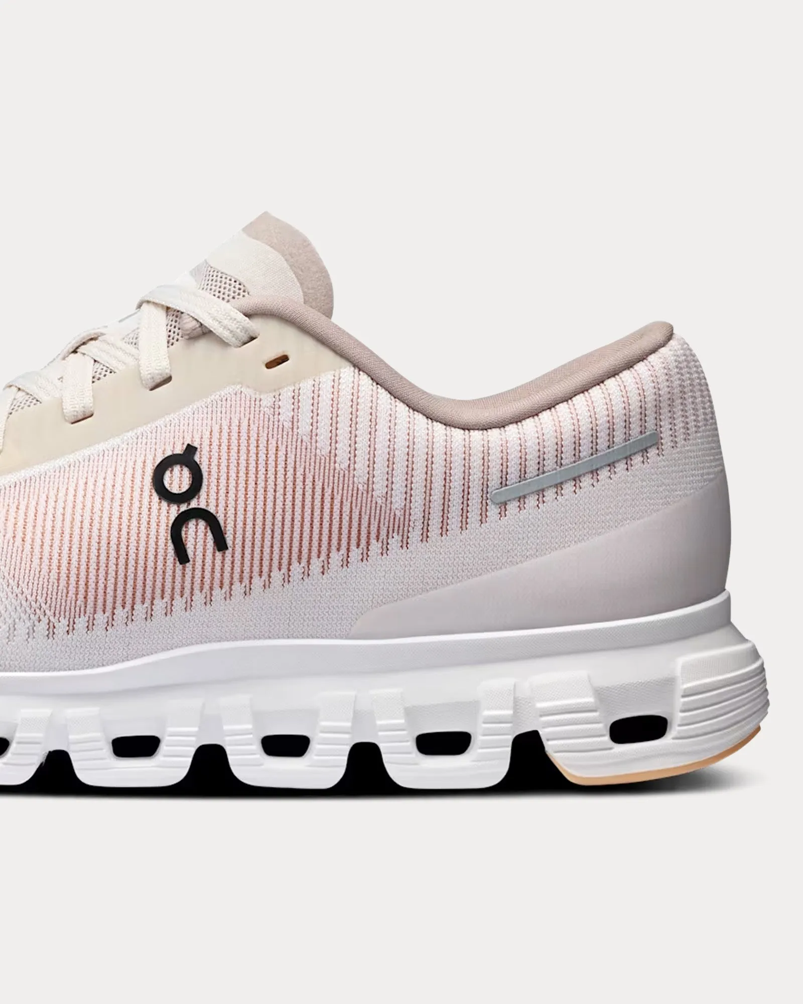 Cloud 6 Push Pearl / Sandstone Running Shoes