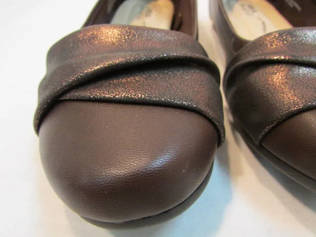 Mia Amore "Corra" Brown Crossover Strap Slip-On Flats