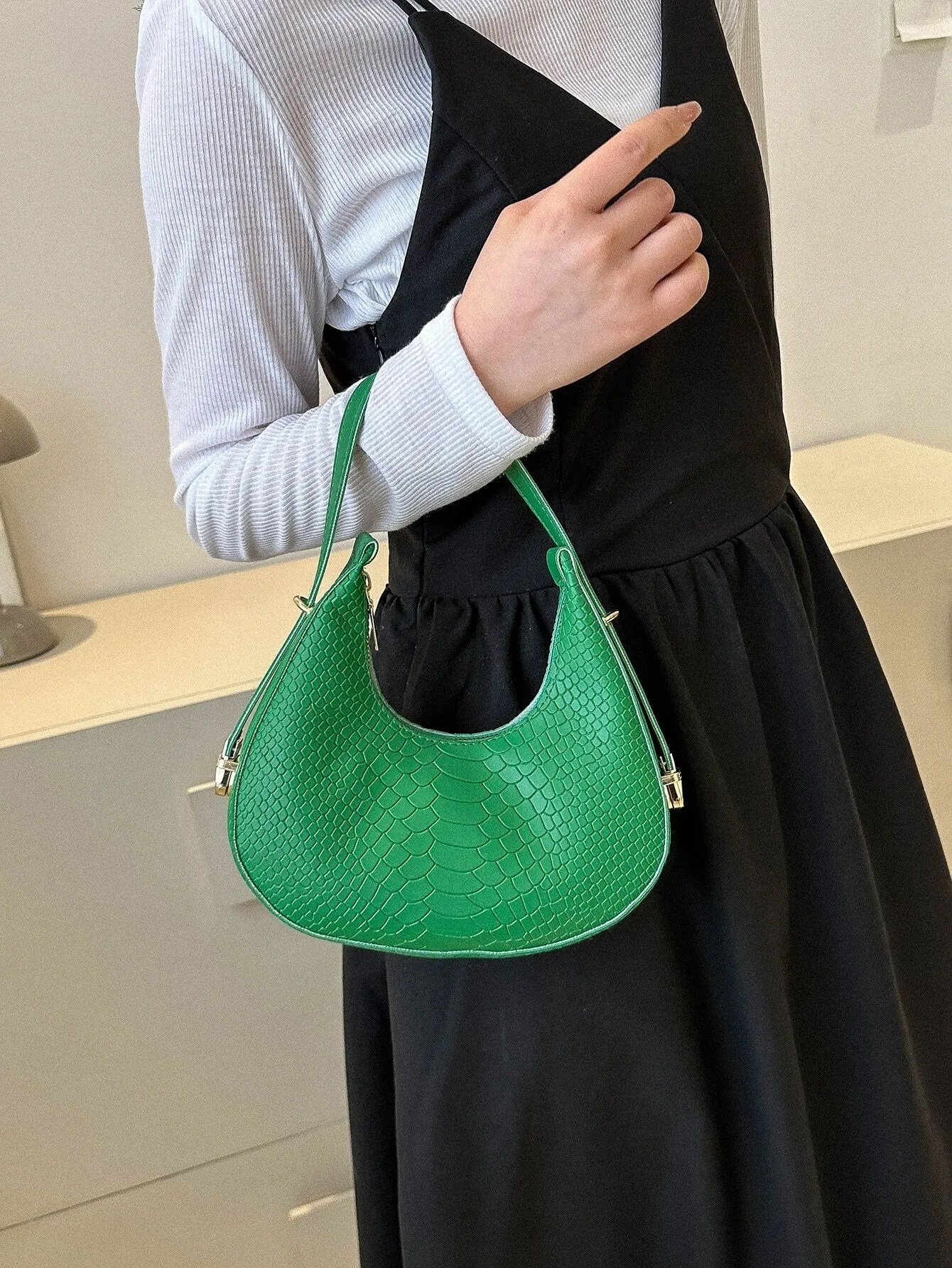 SHEIN New Arrival Summer Single Shoulder Fashion Handbag Solid Color