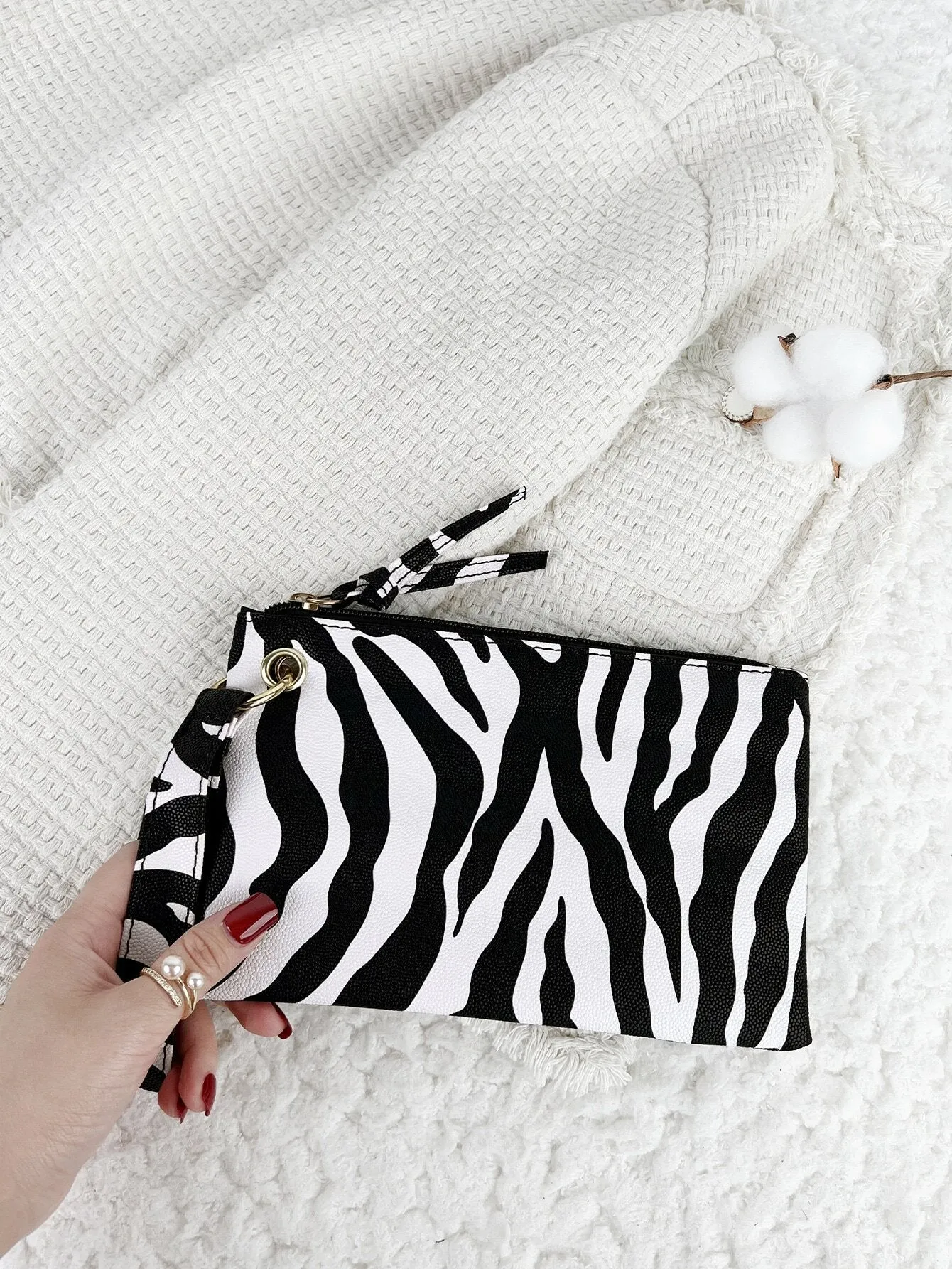SHEIN Zebra Pattern Fashion Zipper Clutch Bag, Coin Purse, Mobile Phone Bag, Wristlet High Quality Leather