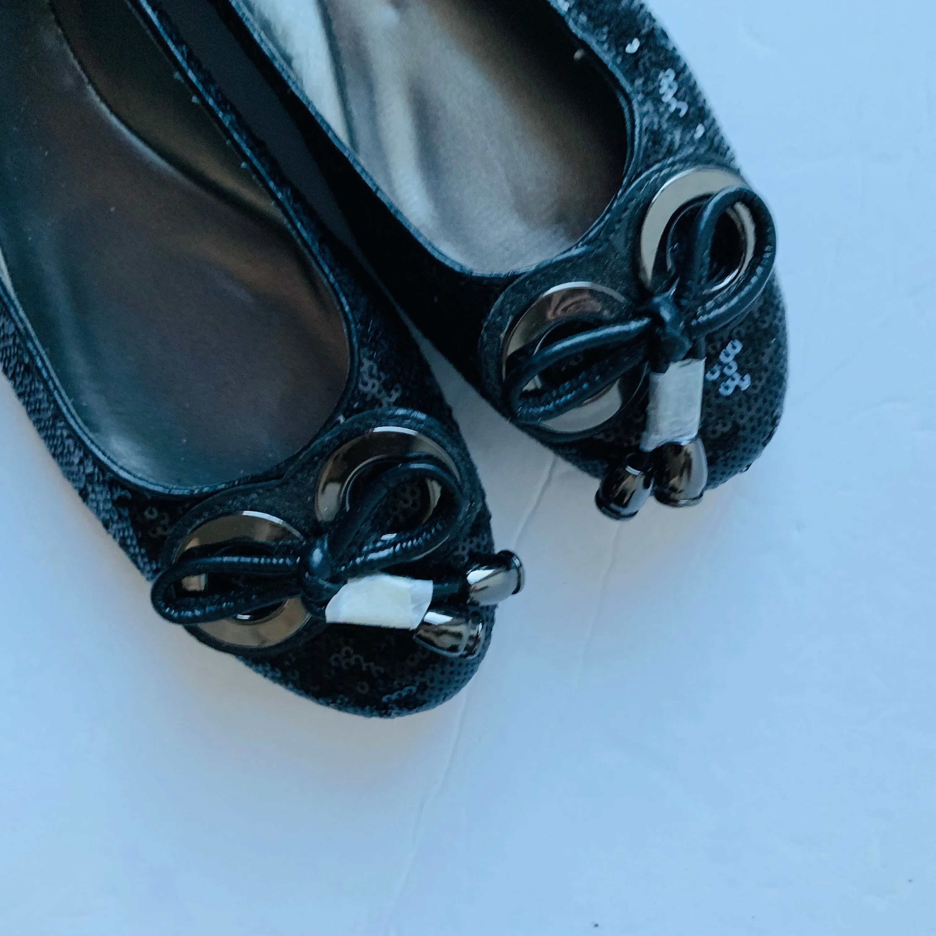 Tahari Black Sequined Spoodle Bow Ballet Flats Women’s Size 8.5 New
