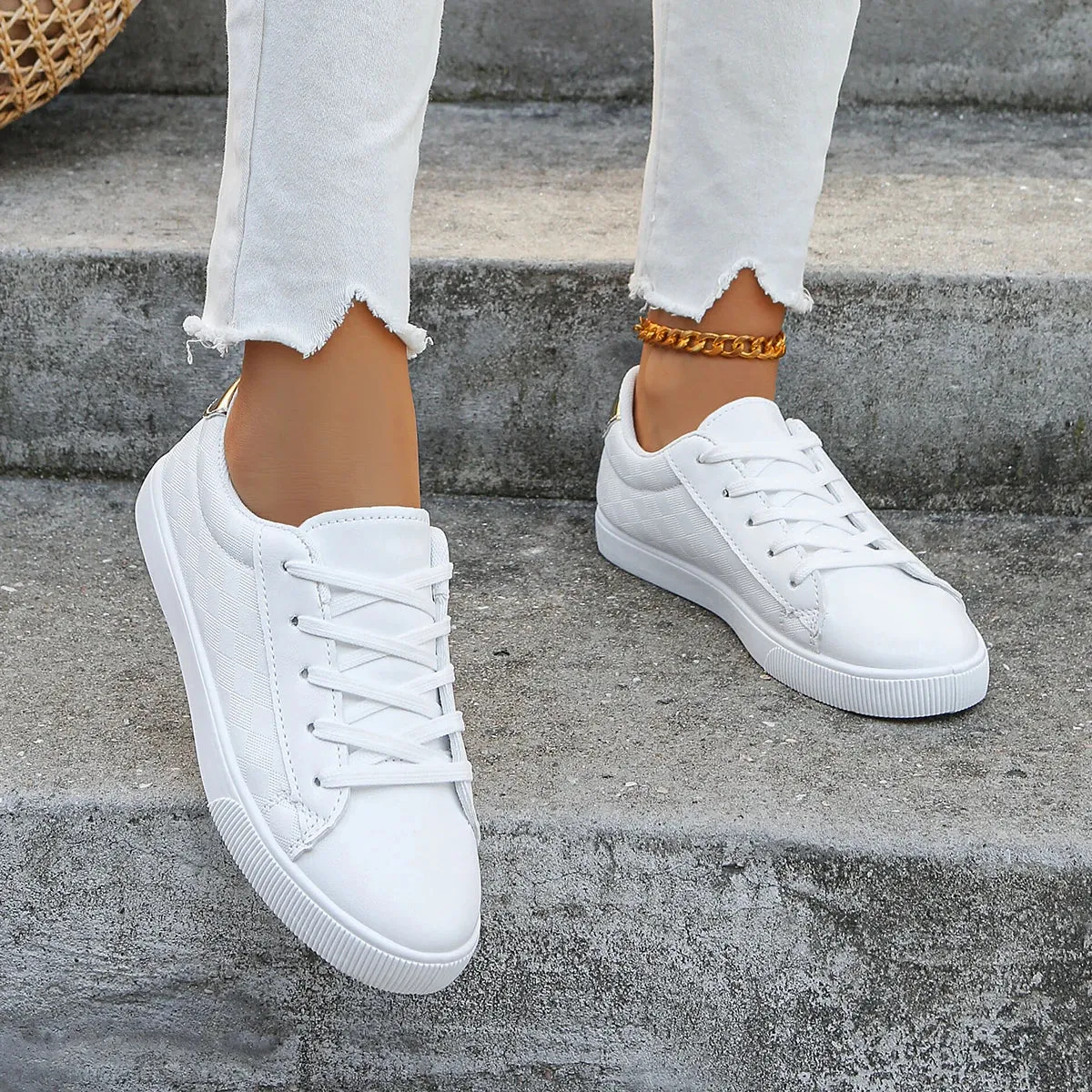 Women Casual Shoes New Spring Woman Shoes Fashion White Sneakers Breathable Lace-Up Women Sneakers Platform Flats Shoes